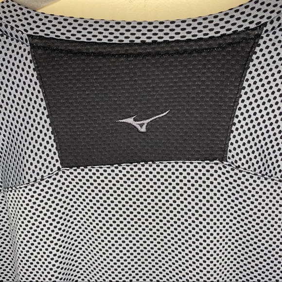 MIZUNO Fastpitch Softball Black Gray Drylite Long Sleeve Top Size Small - Picture 7 of 7